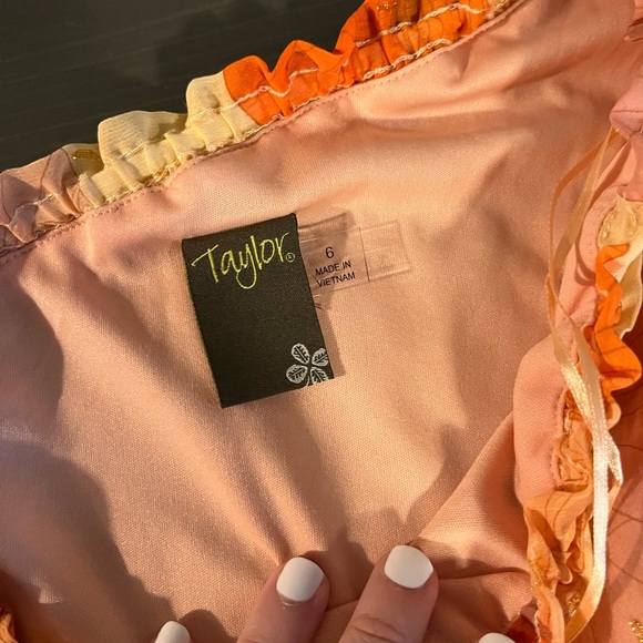 Taylor One Shoulder Floral MIDI Dress NEW - Picture 7 of 9